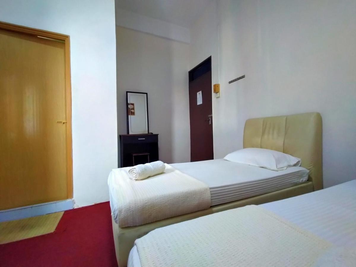 Spot On 89994 Rz Gold Hotel Kuala Kerai Ngoại thất bức ảnh