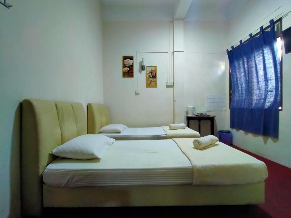 Spot On 89994 Rz Gold Hotel Kuala Kerai Ngoại thất bức ảnh