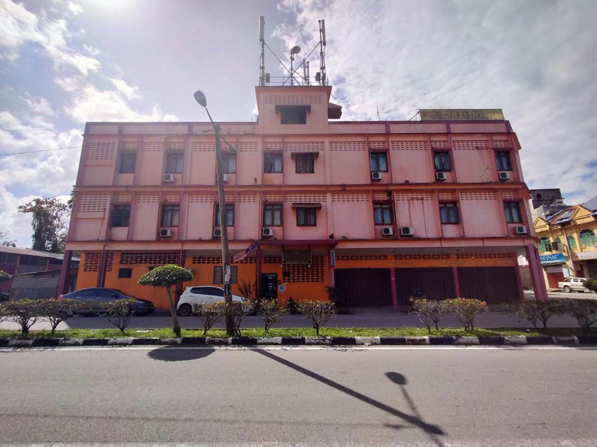 Spot On 89994 Rz Gold Hotel Kuala Kerai Ngoại thất bức ảnh